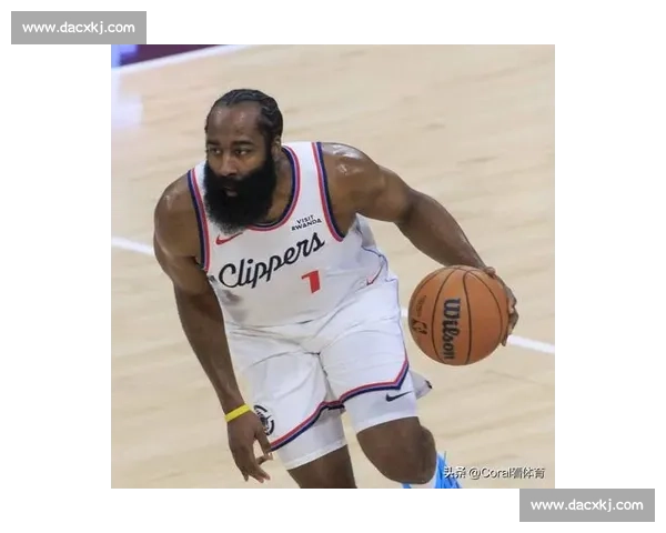 哈登 30+7+7 伦纳德 27 分！快船大胜太阳，琼斯 100% 命中率太狠